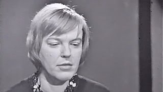 Ingeborg Bachmann reads An die Sonne  A Paean To the Sun 1961 CC Deutsch Eng русский  Ned [upl. by Ebenezer126]