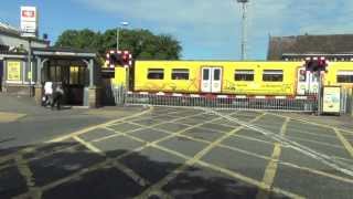 Birkdale Level Crossing [upl. by Vergil685]